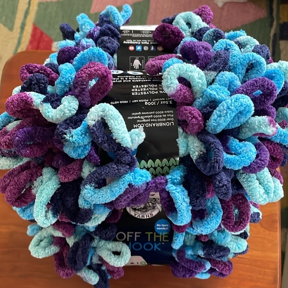 Lion Brand Yarn "Off The Hook Faux Fur" 3pk (hypnotic) - Picture 7 of 7